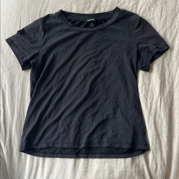 Monki Charcoal Gray Tee - Picture 1 of 3